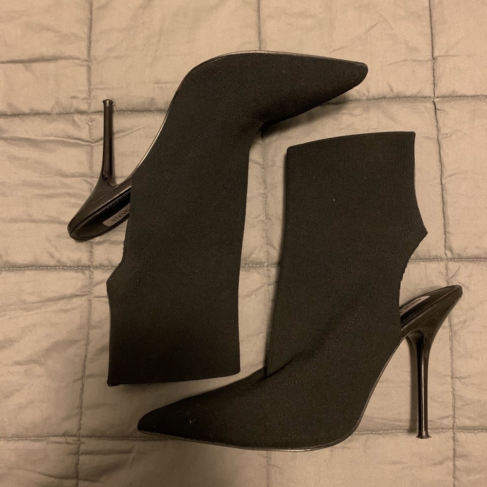 Steven Madden Stretchy heels